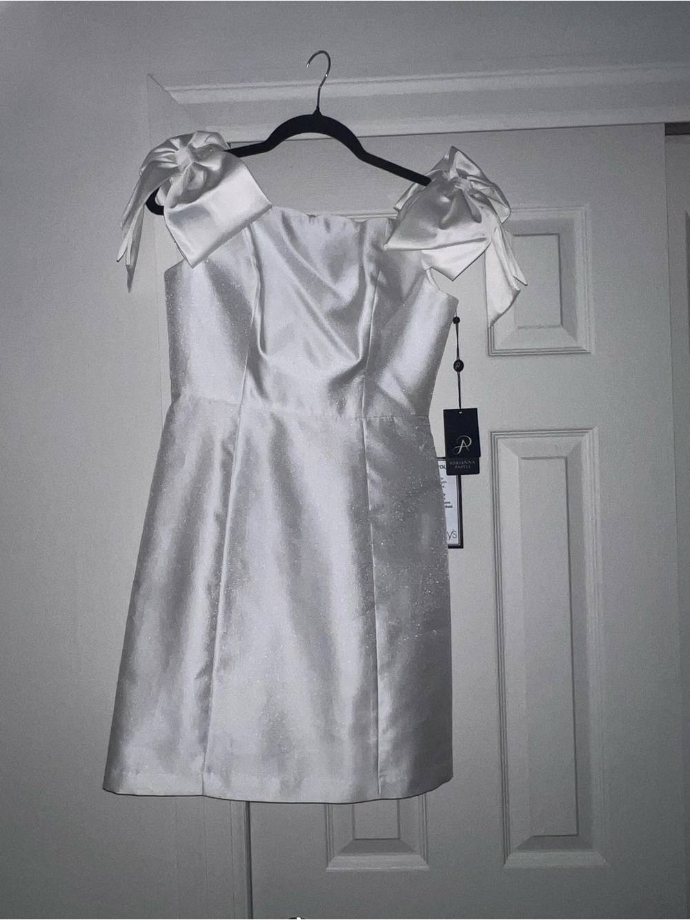 Adrianna Papell White Satin Bow-Shoulder Cocktail Dress